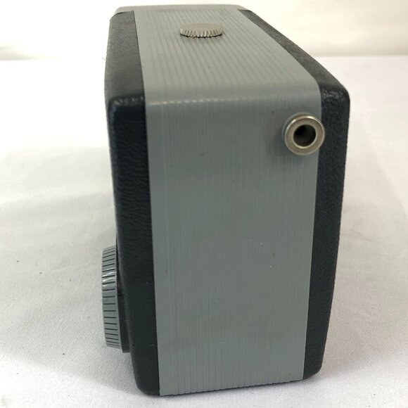 Vintage Kodak Brownie 8 mm f/2.7 Movie Camera In Box With Manual - Picture 4 of 8